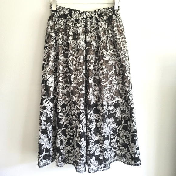 Zara Gingham & Lace Floral Applique Midi Skirt - Picture 3 of 8